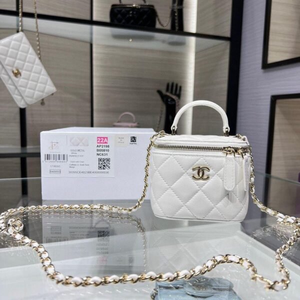 Chanel Mini With Chain white Lambskin Gold Hard