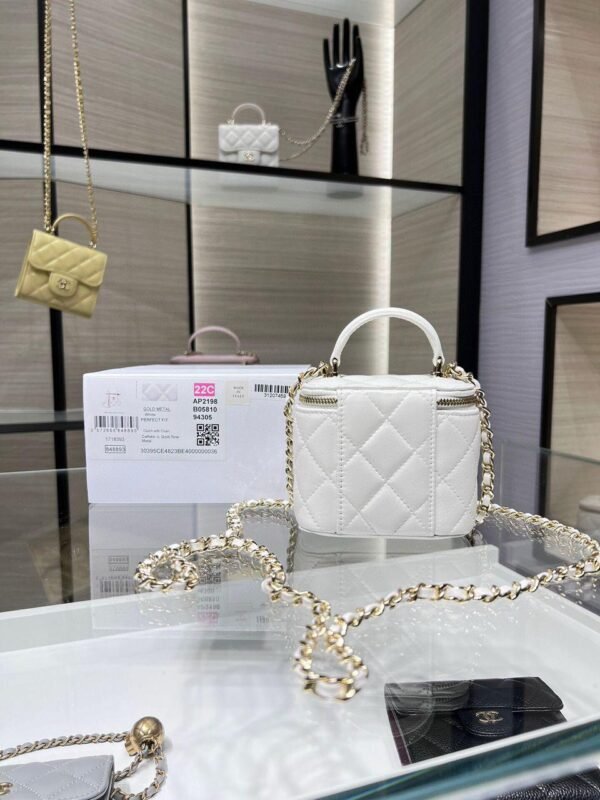 Chanel Mini With Chain white Lambskin Gold Hard - Slika 10