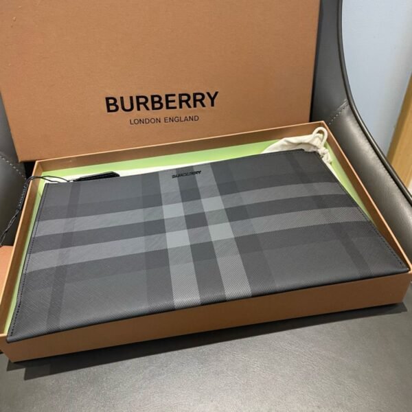 Burberry Edin Check E-canvas Pouch In Charcoal - Slika 3
