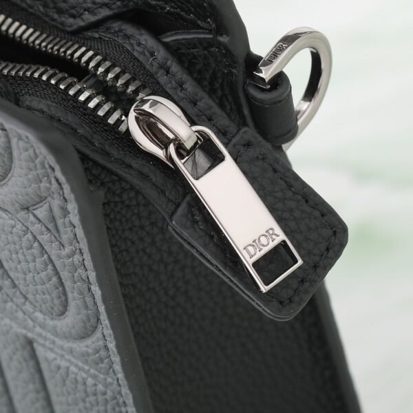 Christian Dior A5 Triangle Pouch D Gravity Leather Black - Slika 8