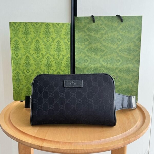 Gucci GG Supreme Black Crossbody Bag - Slika 9