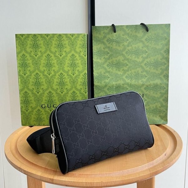 Gucci GG Supreme Black Crossbody Bag - Slika 10