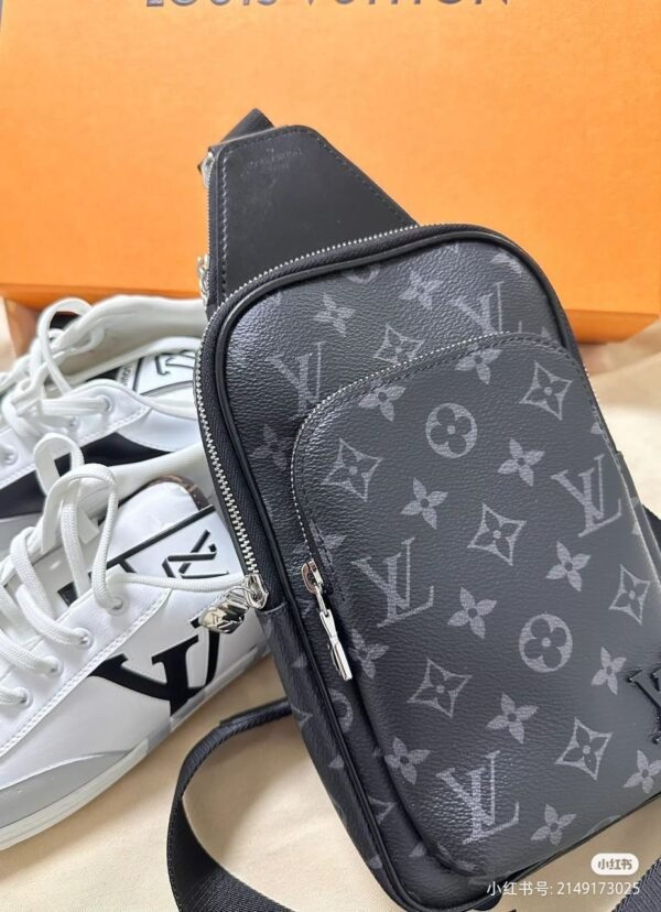 Louis Vuitton Monogram Eclipse Avenue Sling Bag - Slika 2