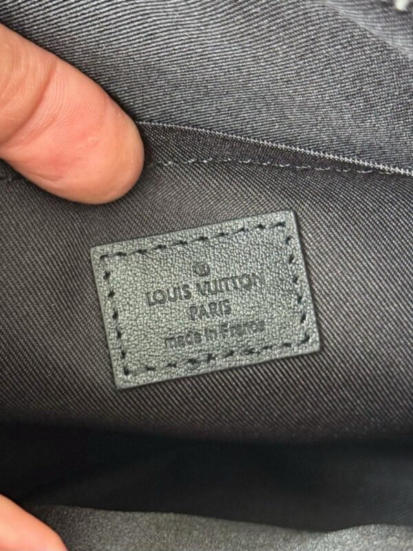 Louis Vuitton Noir Leather Pilot Wearable Wallet - Slika 11