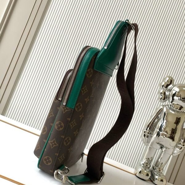 Louis Vuitton Avenue Slingbag