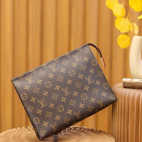Louis Vuitton Toiletry Pouch 26 Monogram Brown