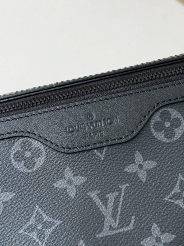 Louis Vuitton Monogram Eclipse Small Messenger Bag - Slika 3