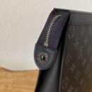 Louis Vuitton Gaston Wearable Wallet