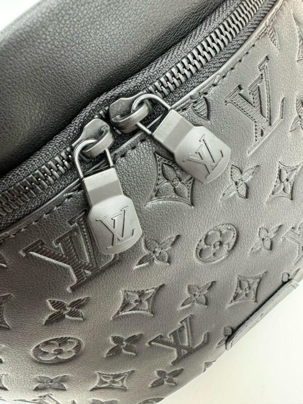 Louis Vuitton black bag - Slika 9