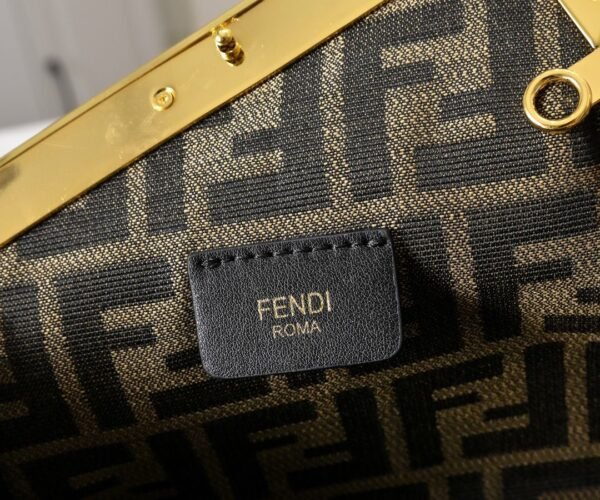Fendi Brown Zucca Coated - Slika 5