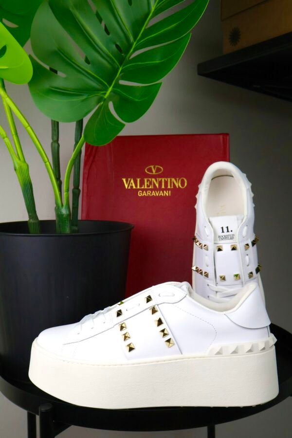 Valentino Garavani Rockstud White/Gold Leather Flatform - Slika 2