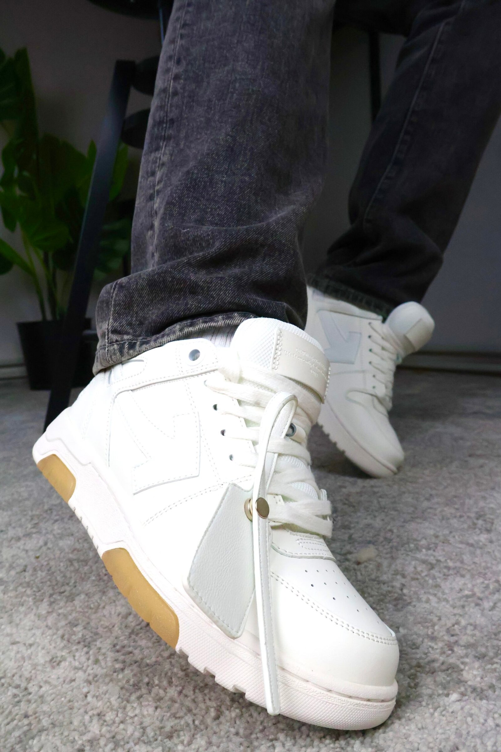 Off-White Out-of-Office Triple White - Slika 4