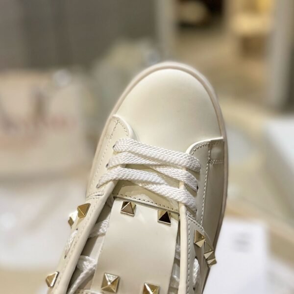 Valentino Garavani Rockstud White/Gold Leather Flatform