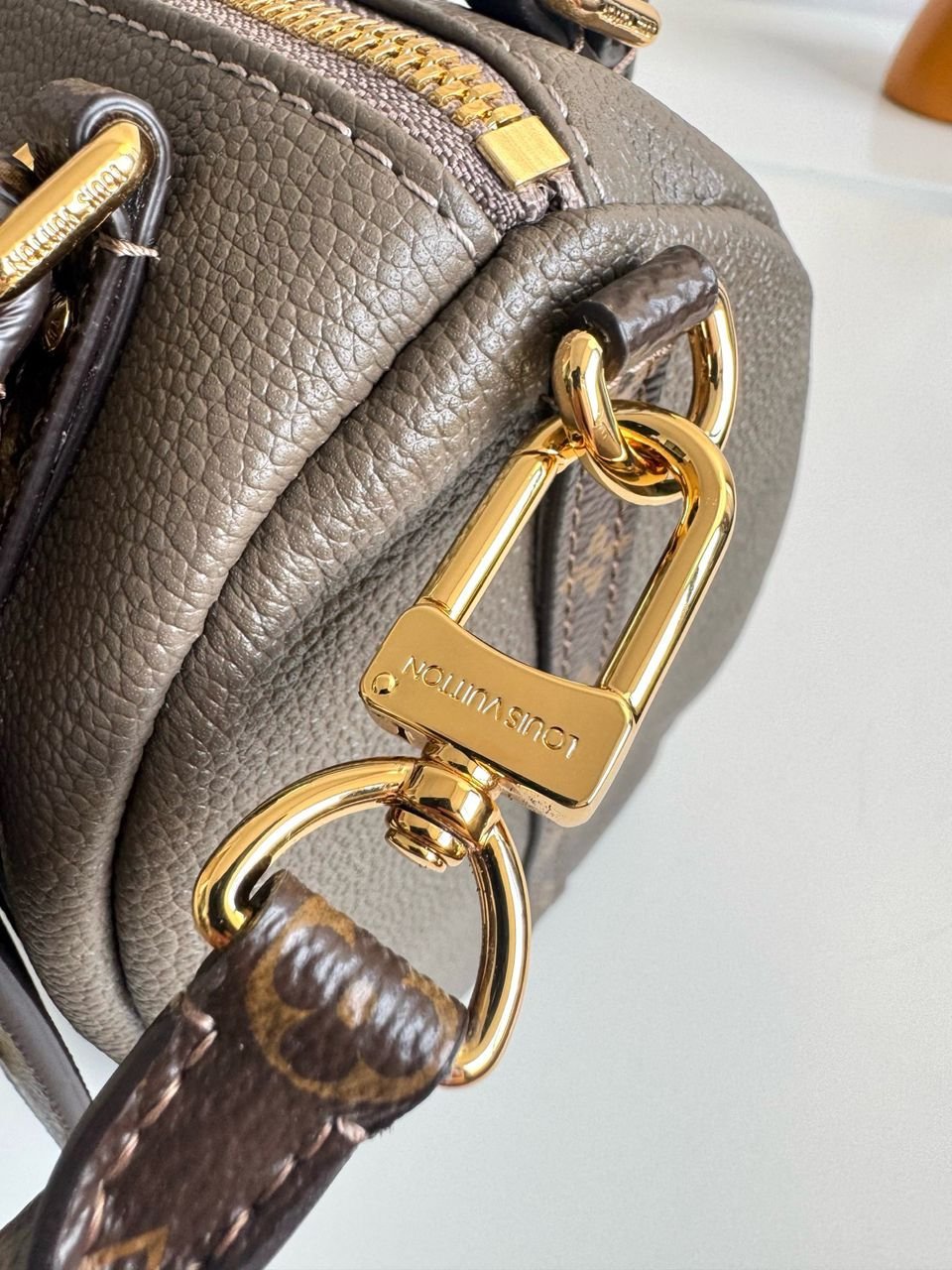 Louis Vuitton Sling Bag Olive Green - Slika 3