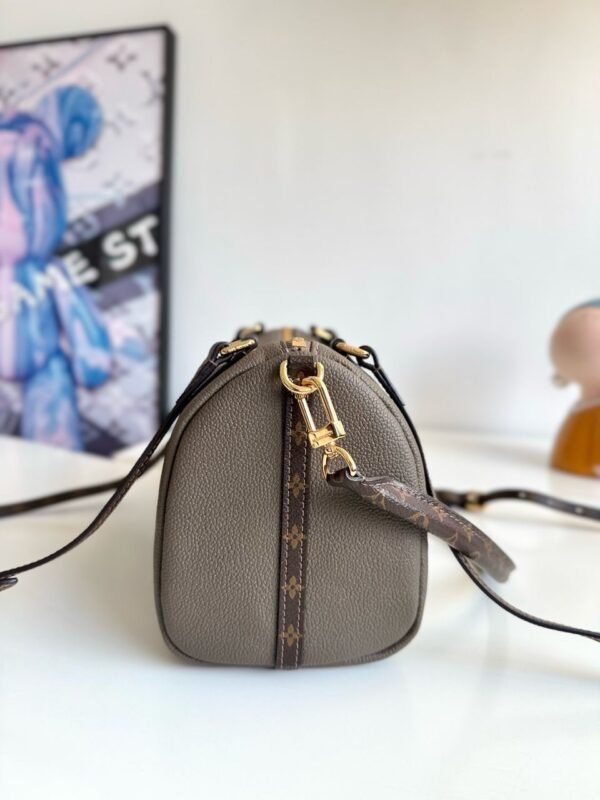 Louis Vuitton Sling Bag Olive Green - Slika 7