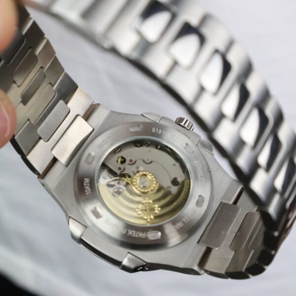 Patek Philippe Nautilus 39