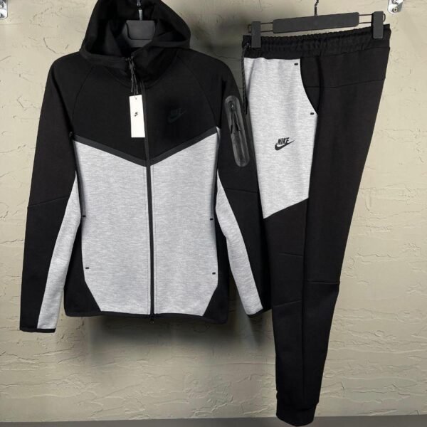 Nike Tech Fleece "Black/Grey"