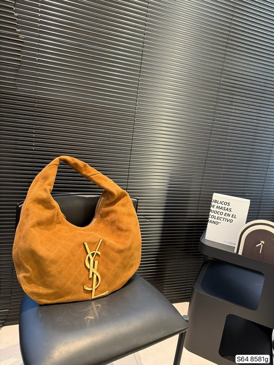Yves Saint Laurent Hobo Shoulder Bag Suede - Slika 2