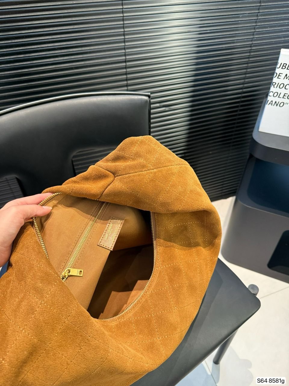 Yves Saint Laurent Hobo Shoulder Bag Suede - Slika 5