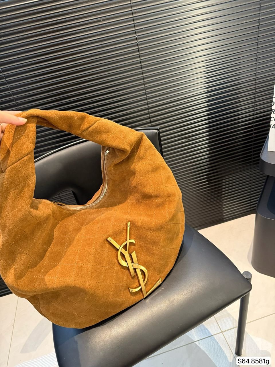 Yves Saint Laurent Hobo Shoulder Bag Suede - Slika 6