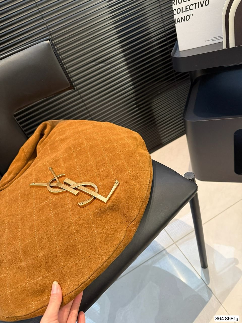 Yves Saint Laurent Hobo Shoulder Bag Suede - Slika 8