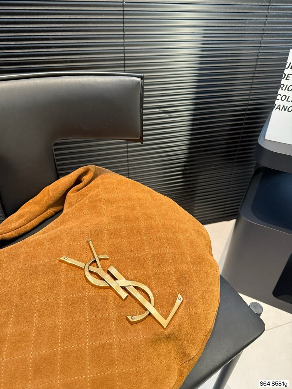 Yves Saint Laurent Hobo Shoulder Bag Suede - Slika 9