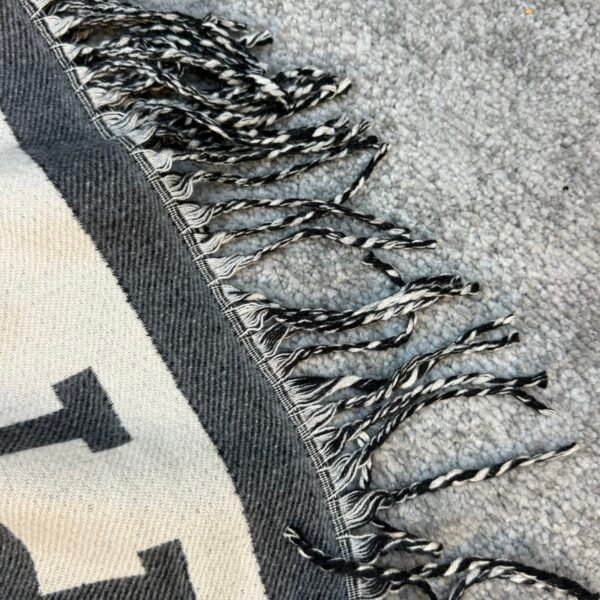 Hermes Šal Grey/White