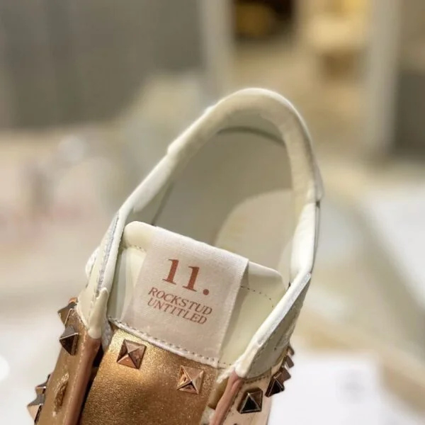 Valentino Garavani Rockstud "White-Rose Gold"
