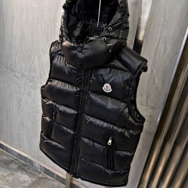 Moncler Black Bormes Hooded Down Prsluk "Black"