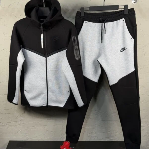 Komplet Nike Tech Fleece "Black-Light Gray"