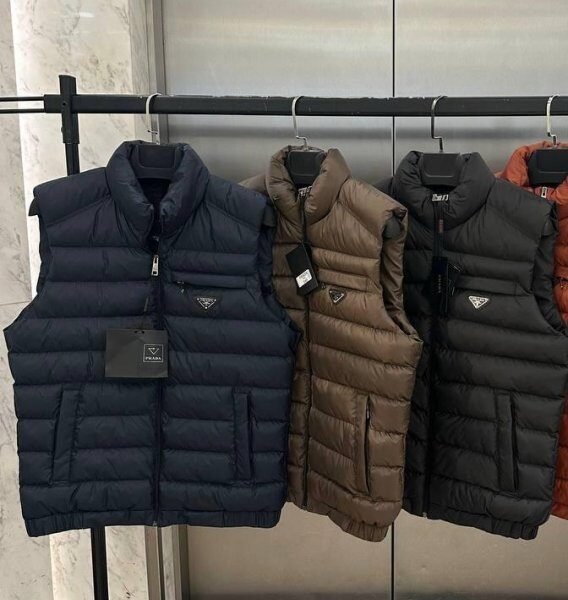 Prada Re-Nylon Padded "Black"