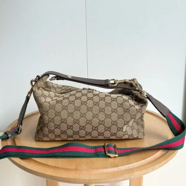 Gucci Vanity medium GG canvas "Brown"