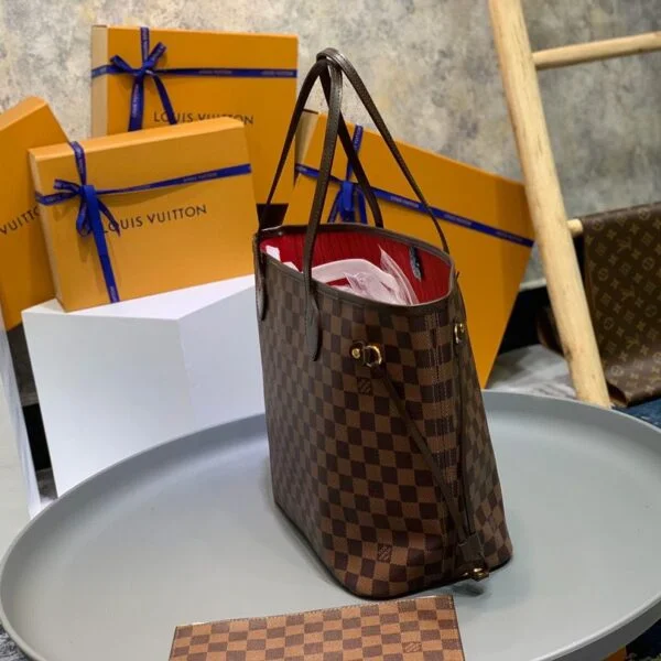 Louis Vuitton Neverfull