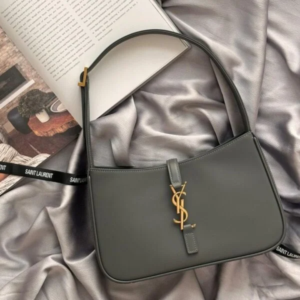 Saint Laurent LE 5 À 7 HOBO "Green"
