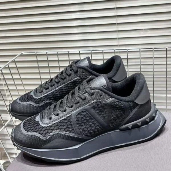 Valentino Garavani Netrunner "Black"