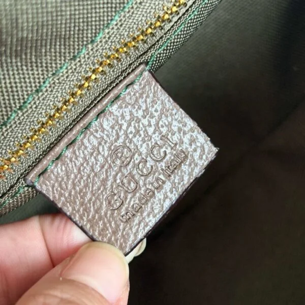 Gucci Vanity medium GG canvas "Brown"