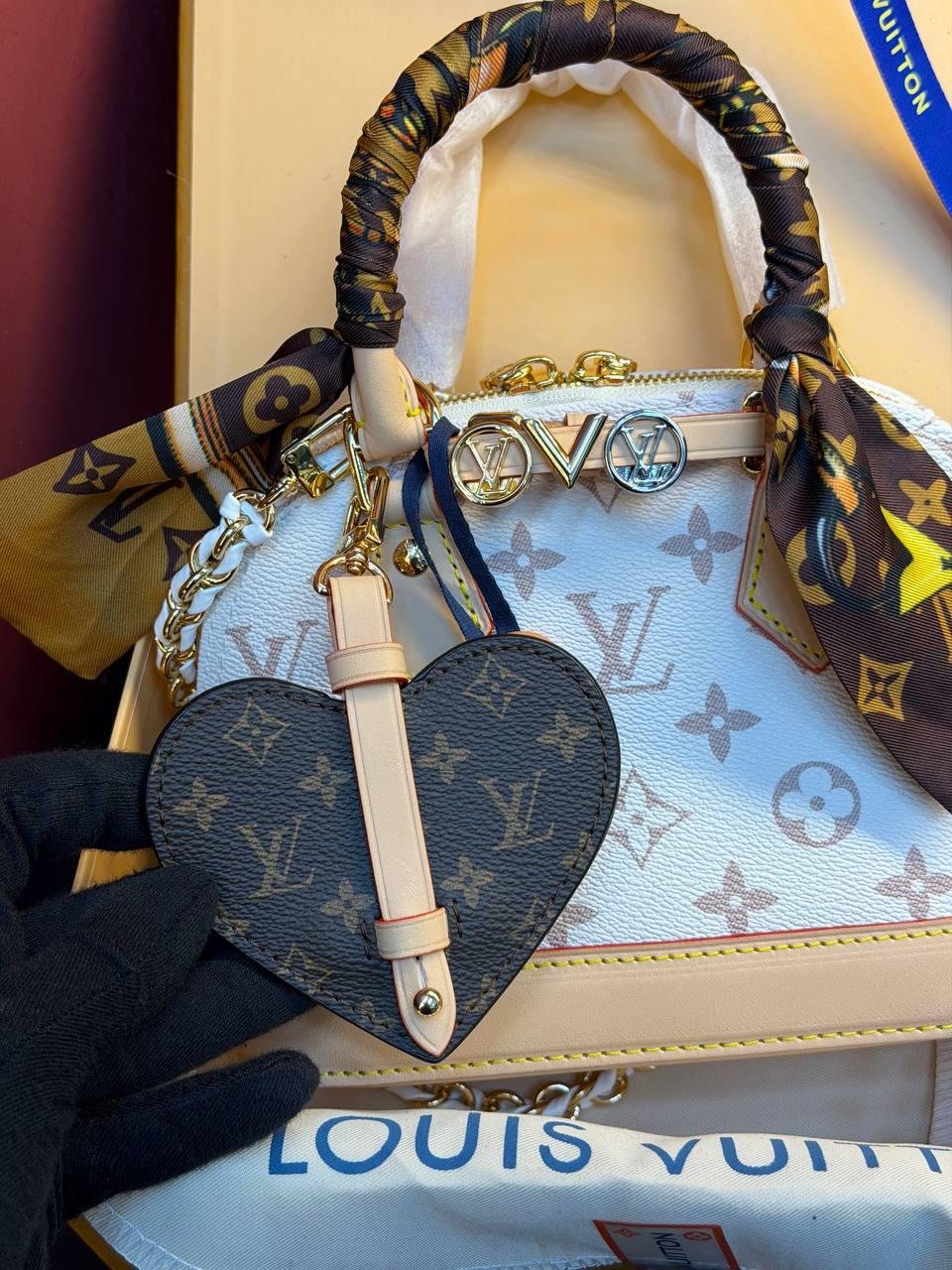 Louis Vuitton Alma "White" - Slika 6