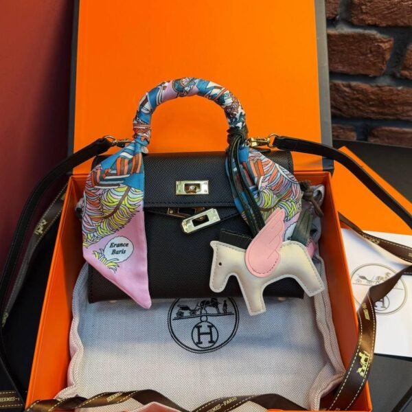 Hermes Kelly 19 "Black"