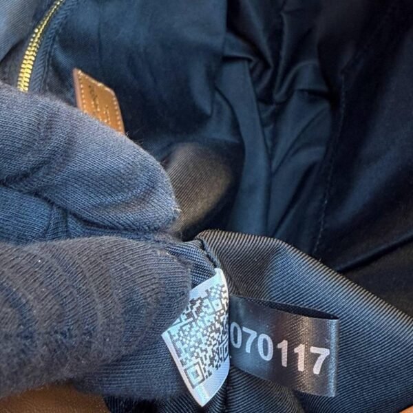 YVES SAİNT LAURENT Icare Medium in Quilted Suede