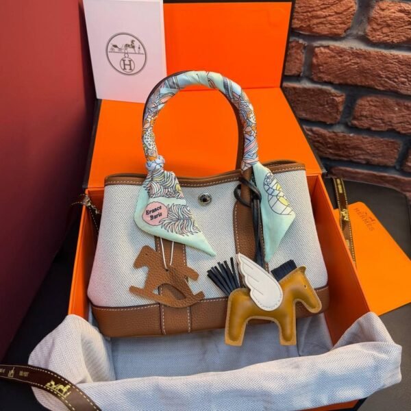 Hermes Neo Garden Voyage "Brown"