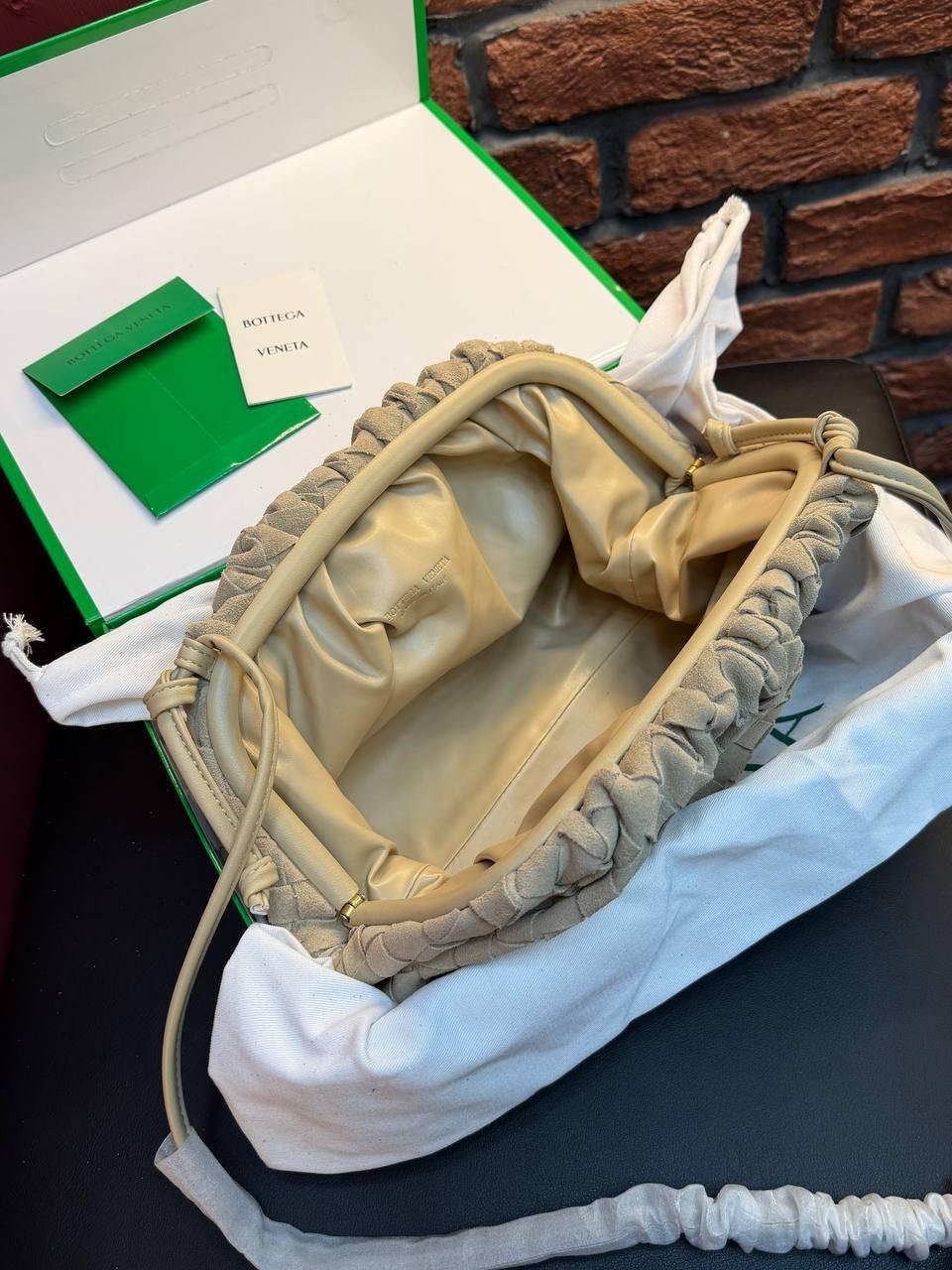 Bottega Veneta Suede Woven Shoulder Bag "Beige" - Slika 4