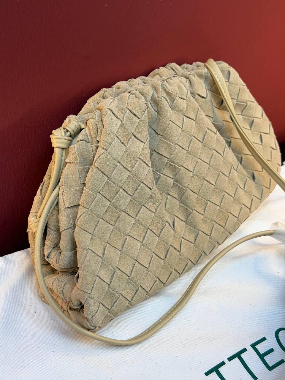 Bottega Veneta Suede Woven Shoulder Bag "Beige" - Slika 5