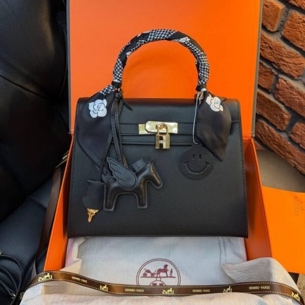 Hermes Kelly 30 "Black"