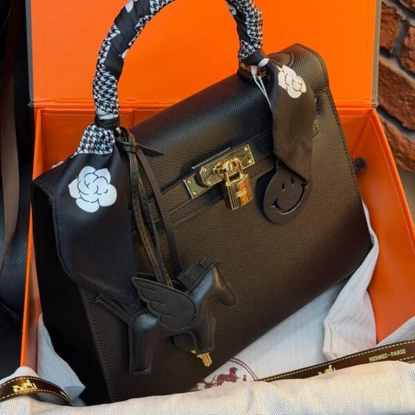 Hermes Kelly 30 "Black"