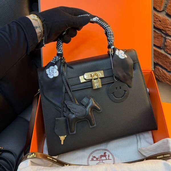 Hermes Kelly 30 "Black"