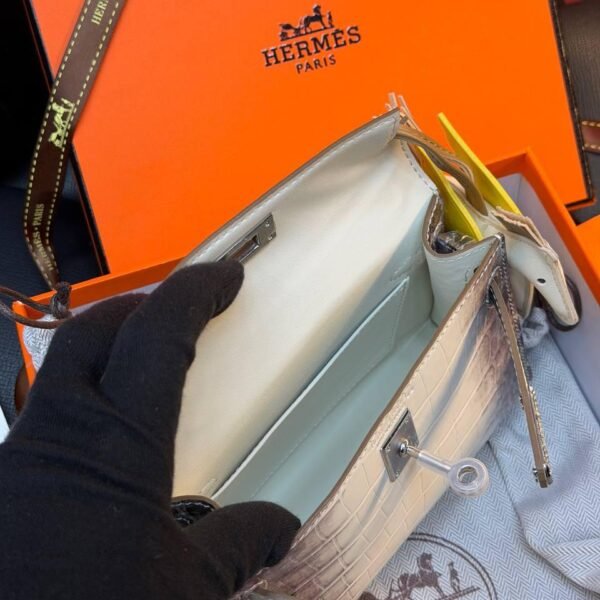Hermes Kelly 19 "White"