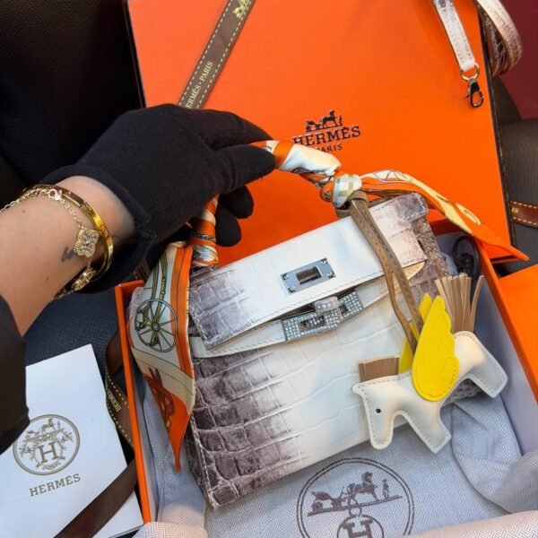 Hermes Kelly 19 "White"