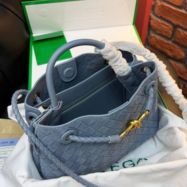 Bottega Veneta Andiamo Small "Blue"