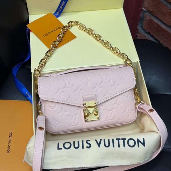 Louis Vuitton Pochette Métis East West Monogram Canvas