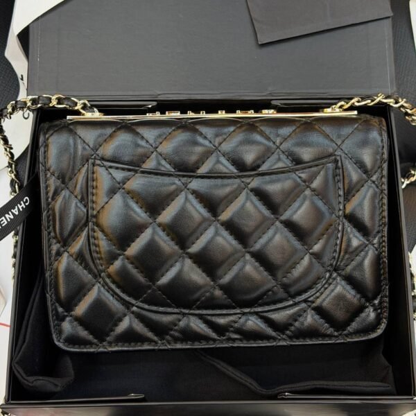 CHANEL Wallet On Chain "Black"